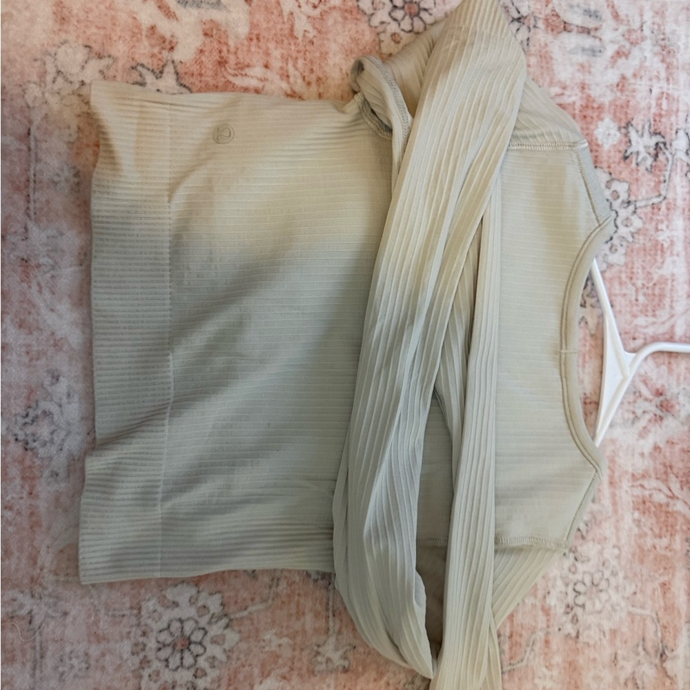 Cream Ribbed lululemon ebb to street top